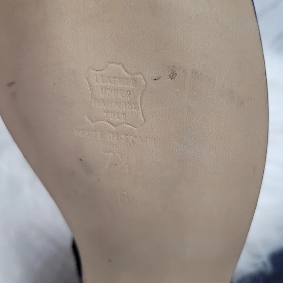 Details Blue Suede Loafters - Picture 6 of 6